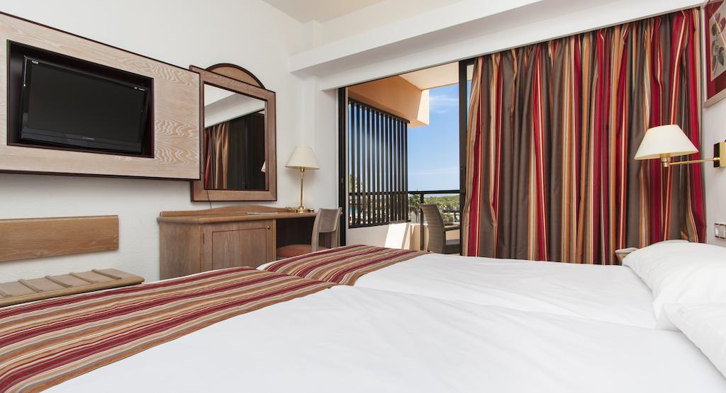 Hotel Sumba Cala Millor  Ruang foto